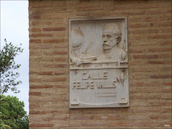 Dedicatoria calle a Felipe Valls