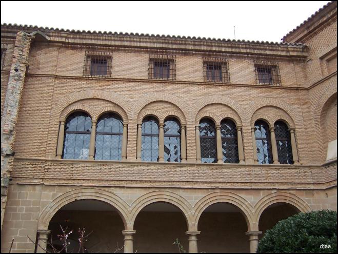Patio Palacio de los Comendadores. Piso superior, hoy Parador Nacional