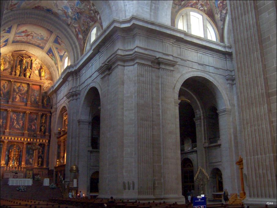 external image monasteriodelescorialinterior01.jpg