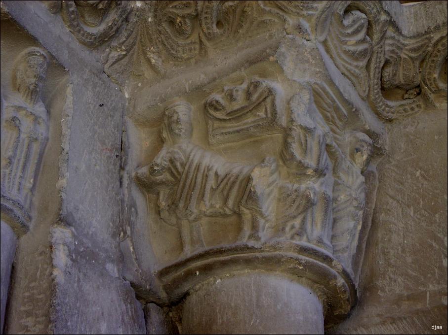 Capitel portada 