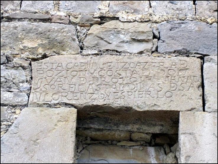 Inscripción pétrea en ventana. © Foto: Marta Puyol Ibort. Gobierno de Aragón