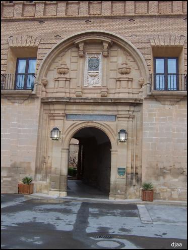 Portada Palacio de los Comendadores